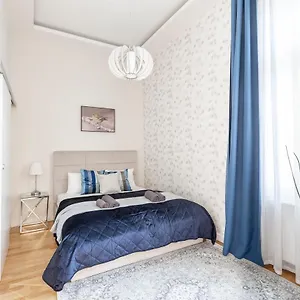 Luxury Quentin 3 Bedrm, 2 Bathrm , Budapest Hungary