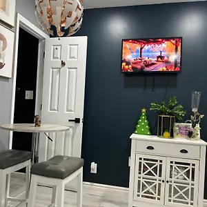 Fancy Private Entrance , Selden United States